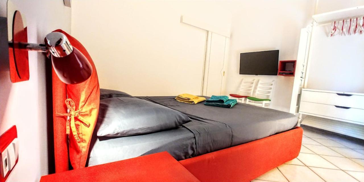 שאקה Casa Sunrise - Lovely Sea Front Apartment מראה חיצוני תמונה