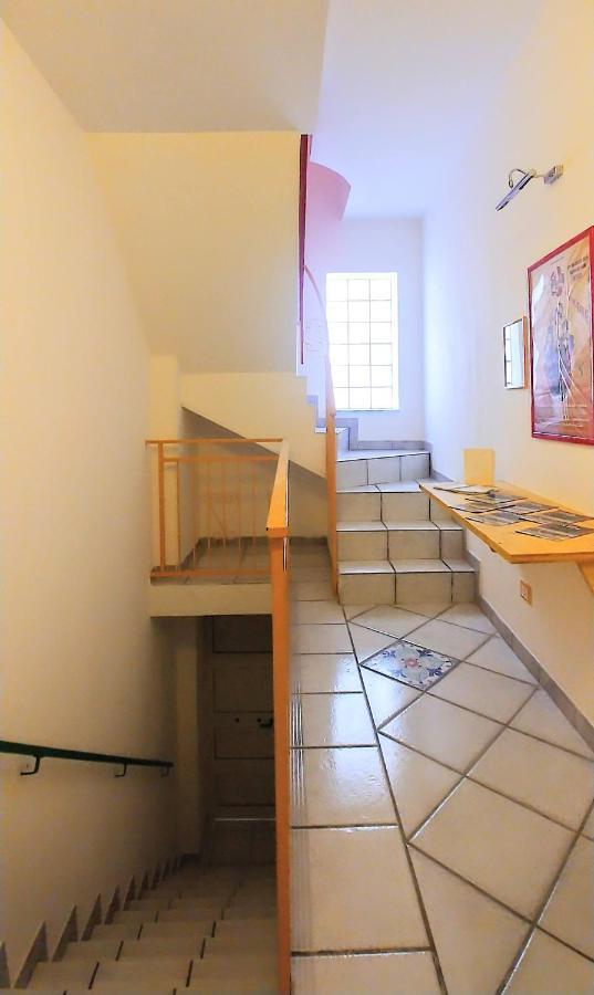 שאקה Casa Sunrise - Lovely Sea Front Apartment מראה חיצוני תמונה